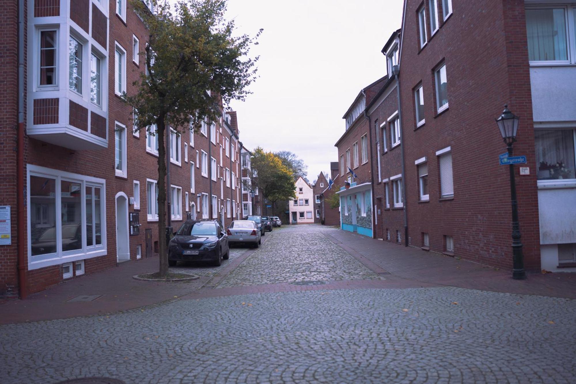Schoenes Apartment In Der Altstadt , Kostenlose Parkplaetze In Der Naehe Емден Екстер'єр фото